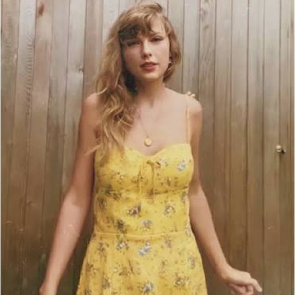 ASO Taylor Swift - Reformation Joyce Dress